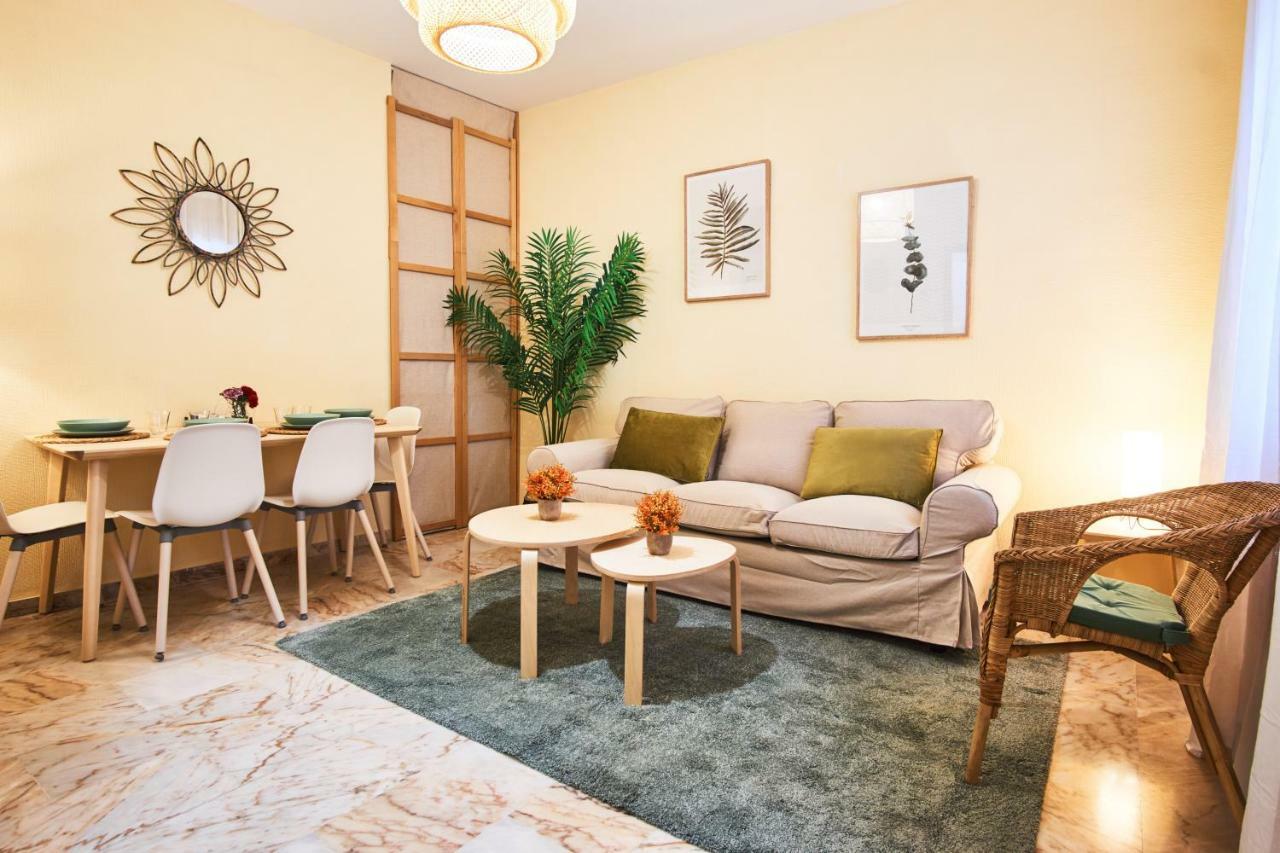 Appartamento Escoberos Courtyard Duplex By Valcambre Siviglia Esterno foto