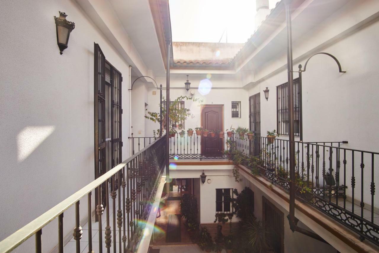 Appartamento Escoberos Courtyard Duplex By Valcambre Siviglia Esterno foto