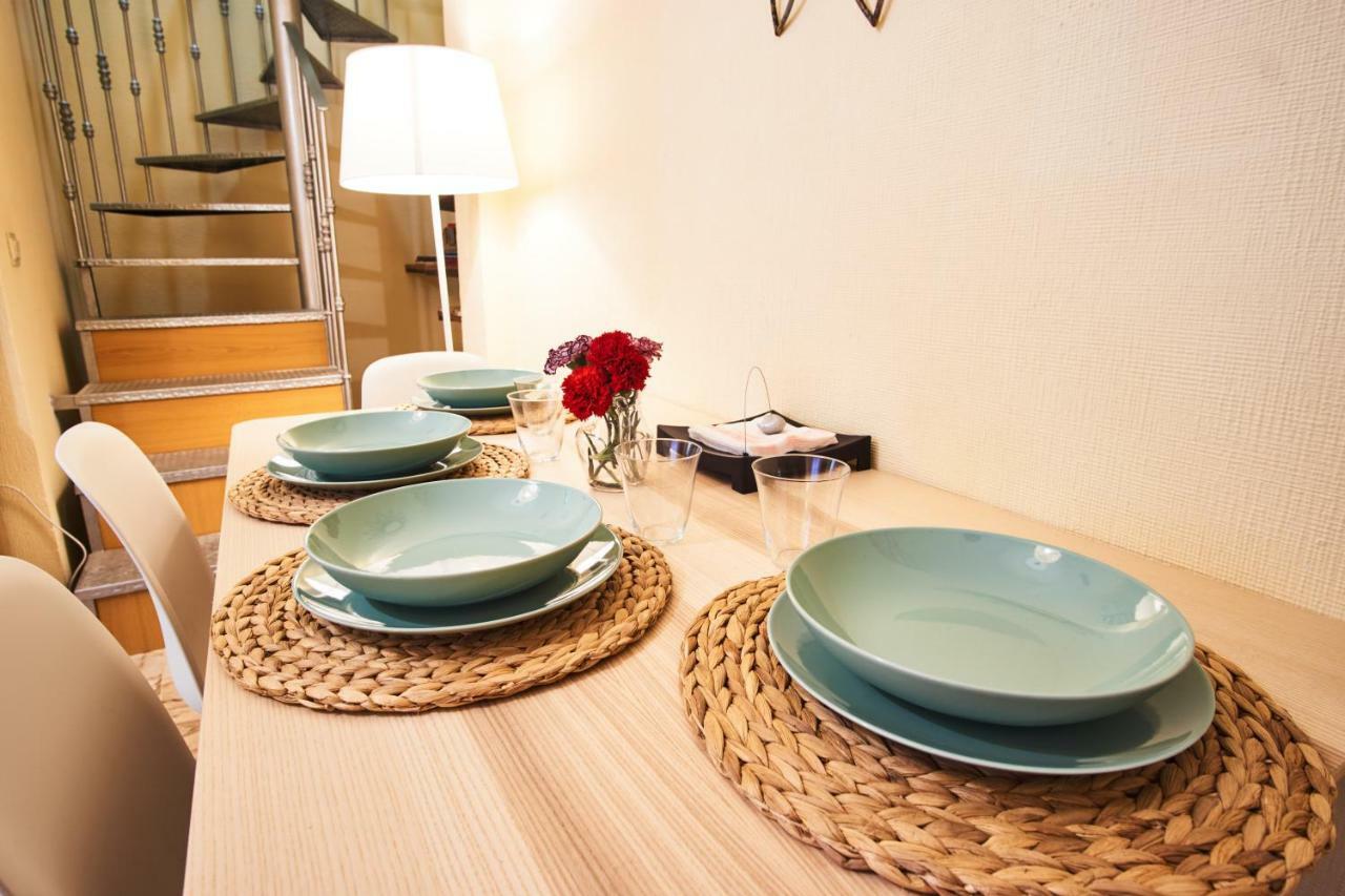 Appartamento Escoberos Courtyard Duplex By Valcambre Siviglia Esterno foto